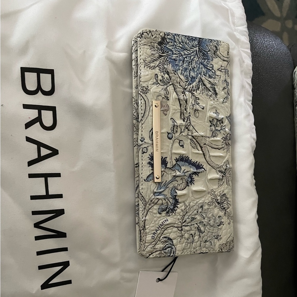 BRAHMIN BRAND NEW WALLET